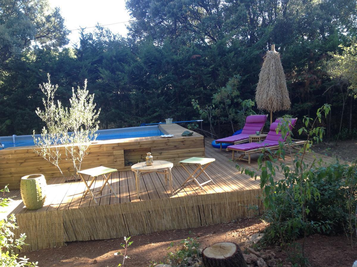Longo Mai Bed & Breakfast Sillans-la Cascade Exterior foto